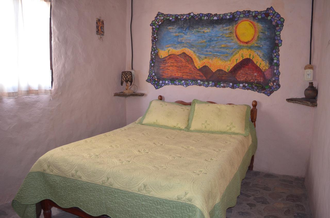 La Rosa Hostel Tilcara Exterior photo